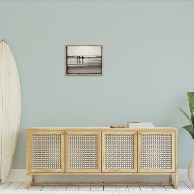 «Strolling Surfer Friends» sur