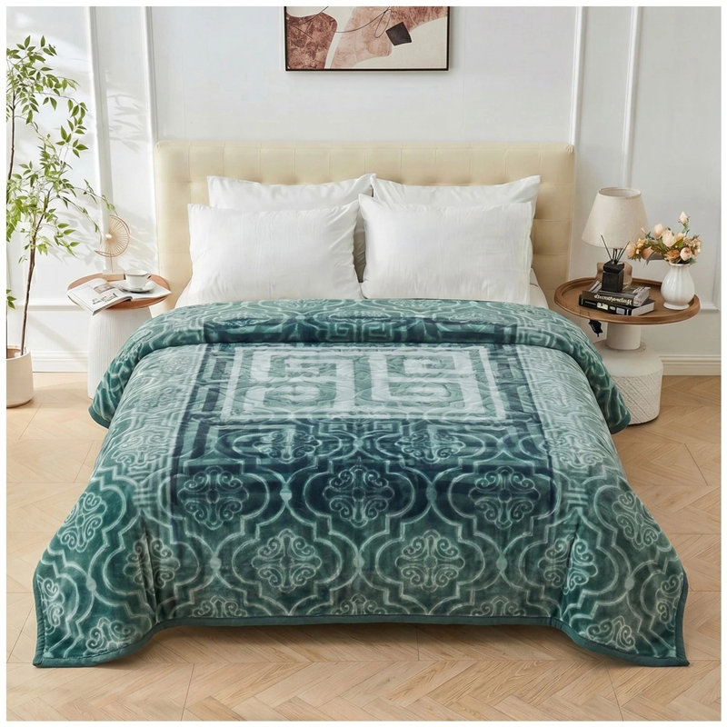 Geometric Standard Blanket, Green Geometric
