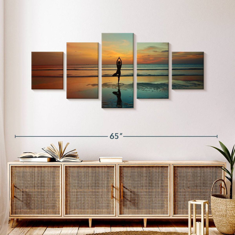 Pose de yoga coucher de soleil, H 24 po x l 55 po