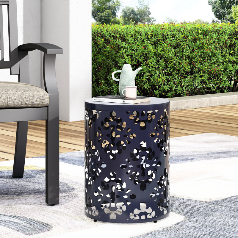 Table de bout d'extérieur en métal - Grande taille, bleu marine, décoration en fer, l 13,75 po x P 13,75 po, sans assemblage requis