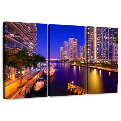 Sirpi Downtown Miami Riverwalk