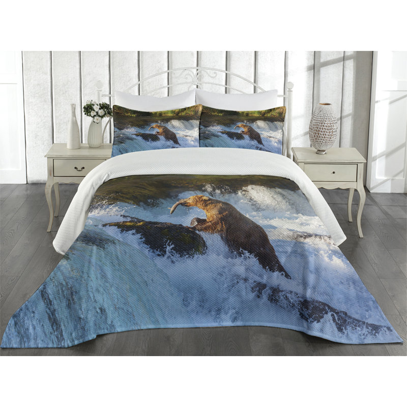 King Size White Quilted Bear Print Bedspread Set
