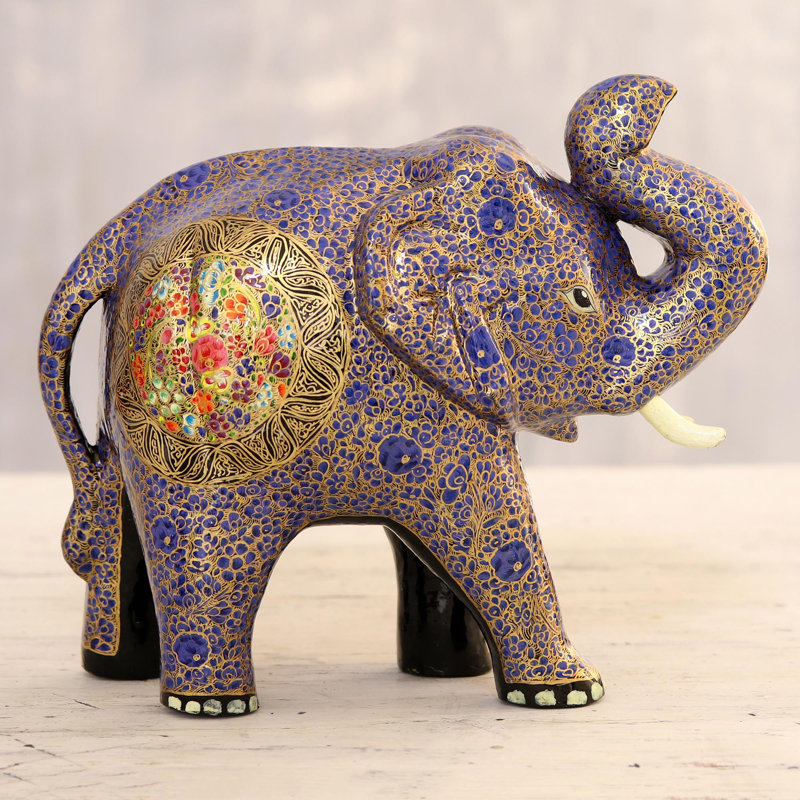 Cyria Figurines & Sculptures
