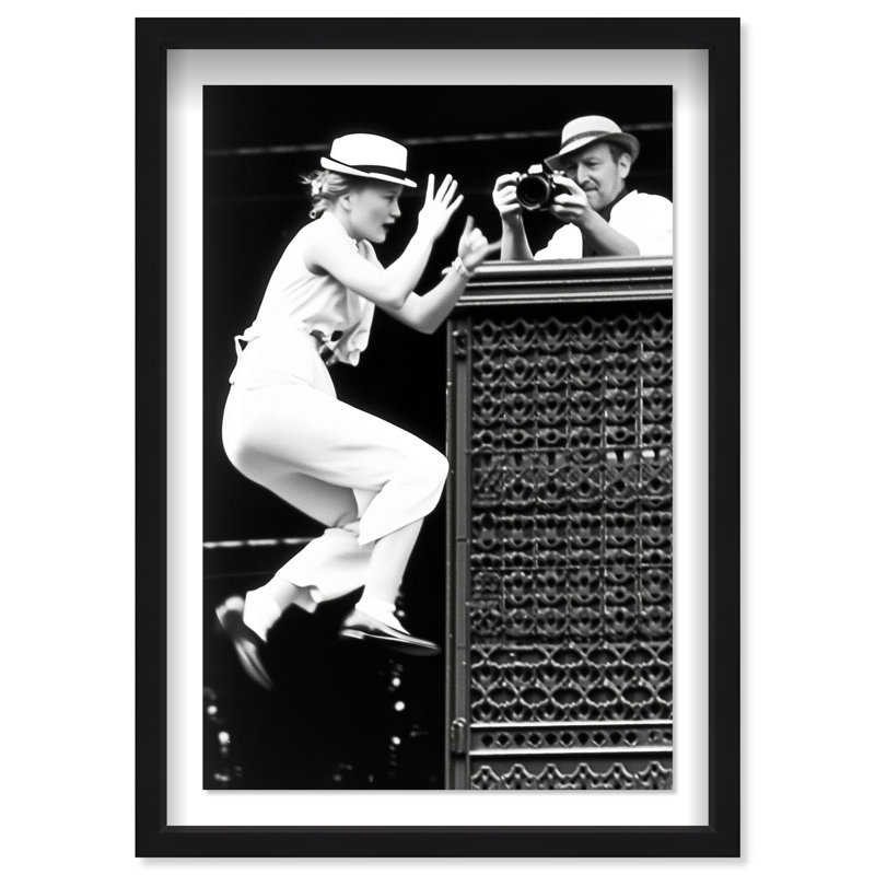 Shutter Jump I Shadowbox Music Print par Oliver Gal, 55.5"H x 37.5"W, Cadre noir