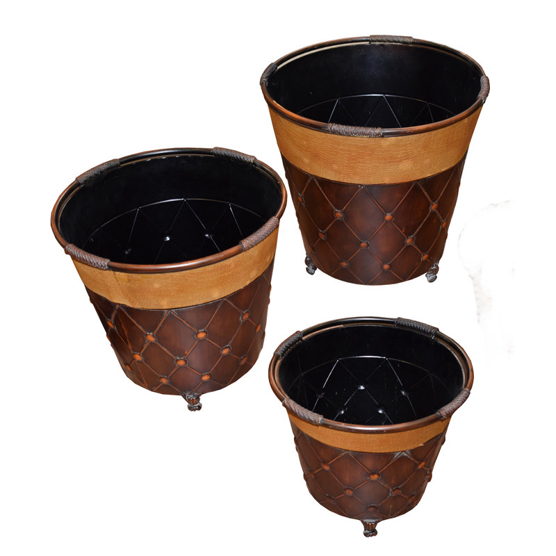 Alyvia Metal Pot Planter