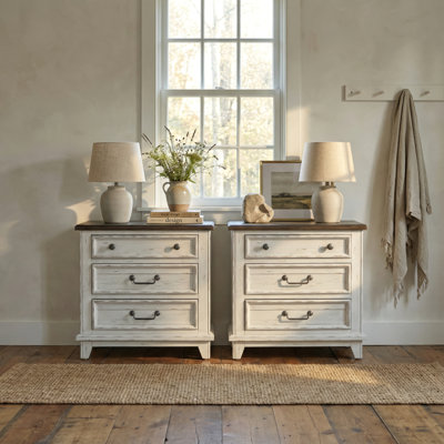 Chalita Two Nightstands Set