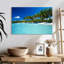 Gillard, palmiers et plage tropicale-111984345