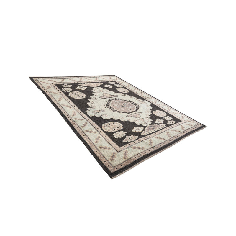 Tapis noir Kamena