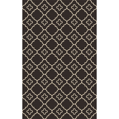 Tapis géométrique noir / beige en jute tissé à plat à la main Arnoldsville