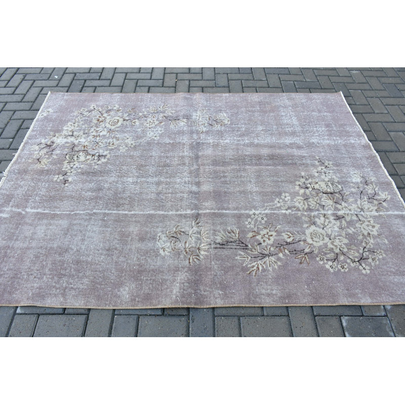 Tapis turc classique avec un design rétro élégant parfait pour rehausser l'esthétique de votre salon ou de votre chambre à coucher