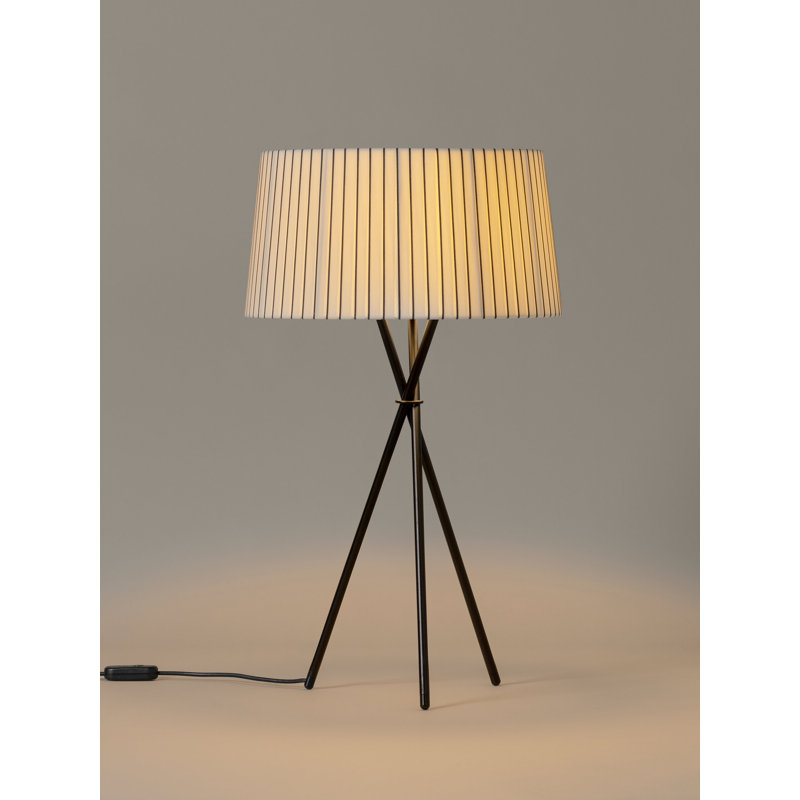 Metal Tripod Lamp