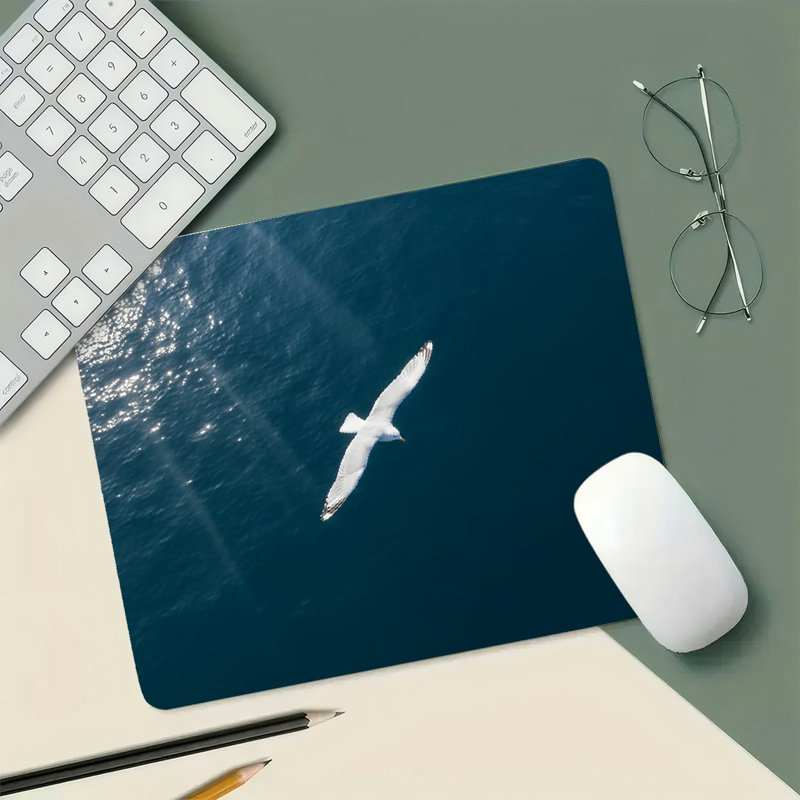 Tapis de bureau 15,75 po x 31,51 po Deep Sea Fly