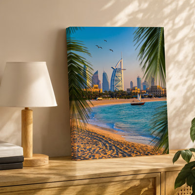 Toile, scène vibrante et ensoleillée de Dubaï avec un mélange d'art mural, architecture traditionnelle et moderne avec l'emblématique Burj Al Arab, art mural sur toile