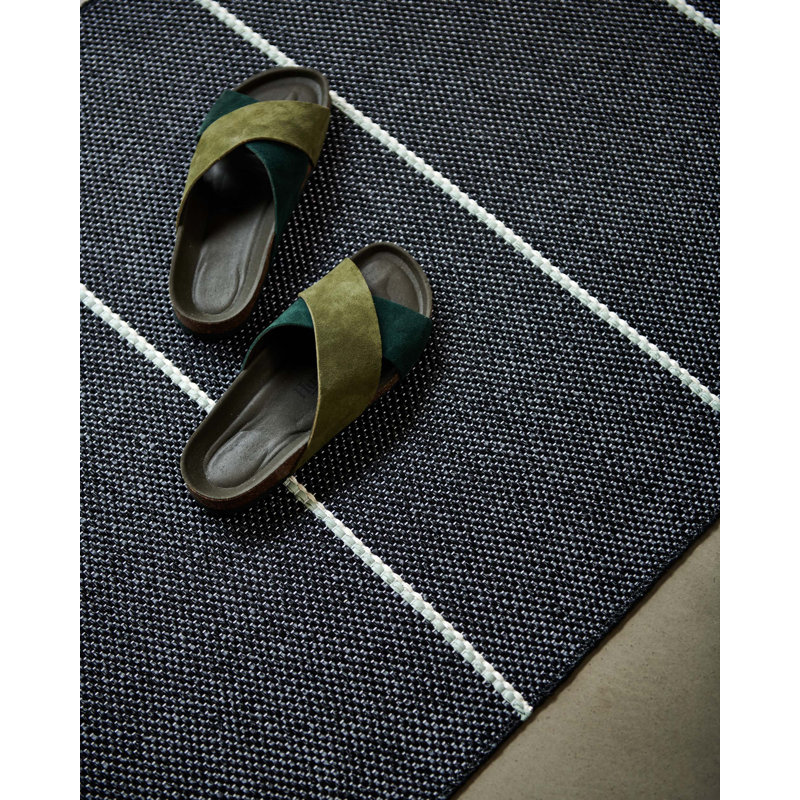 Rug TOM Leaf 2.25 X 4 Ft, Black, Runner 2'3" x 12'3"