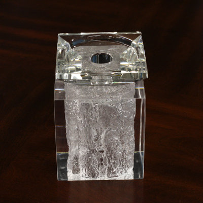 6'' H Plastic / Acrylic Tabletop Dish