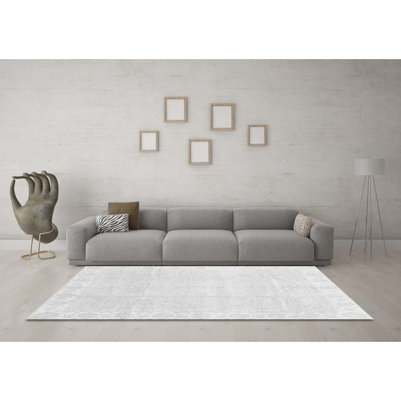 Neils Performance Oriental Indoor Rug, Square 3'