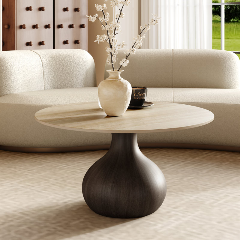 Table basse Gorman, Elegant Travertine, 18.23" H x 35.43" L x 35.43" W