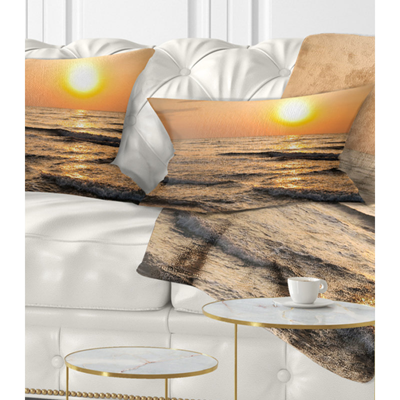 Coussin lombaire à seascape de soleil classique avec ondes tranquil