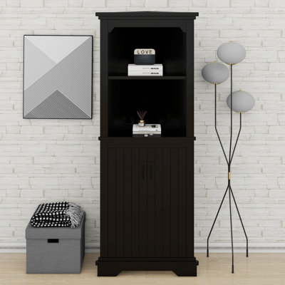 Grande armoire d'angle avec portes