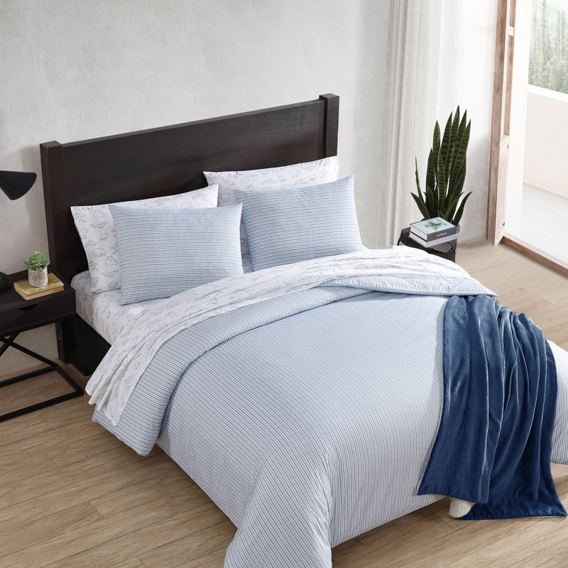 Eddie Bauer Ticking Stripe Navy Cotton Percale Duvet Cover Set, King Duvet Cover + 2 King Shams