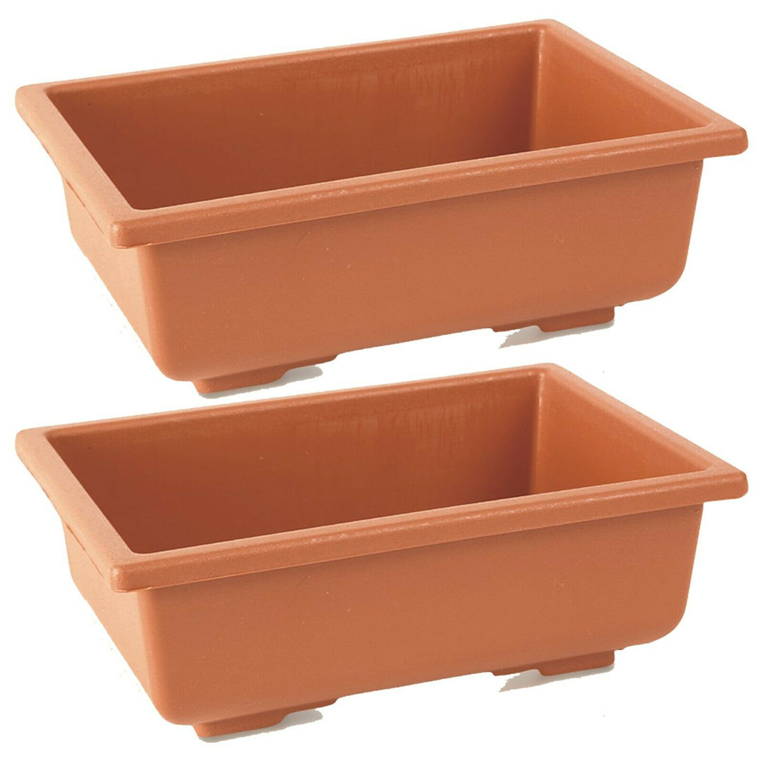 Chambliss Plastic Plant Pot