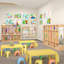 Casier de vestiaire de classe à 2 sections avec 4 casiers et miroir en acrylique, casiers de garderie avec 4 crochets, casiers de jardin d'enfants pour la maison, l'école et la chambre de bébé-125529666-132202676