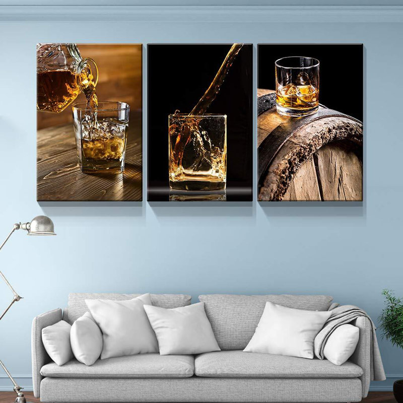 Whiskey Liquor Still Life - 3 pièces sur toile tendue, L 48 po x H 36 po