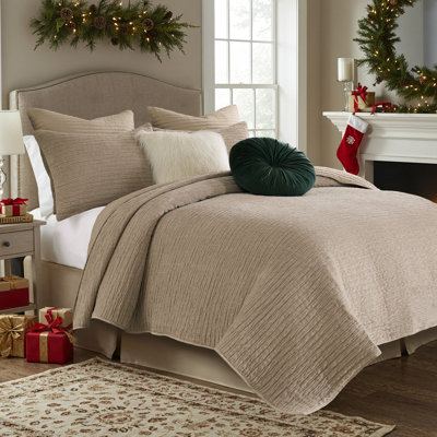 Ensemble de courtepointe très grand velours kaki 3 pièces Greenland Home Fashions 106 x 92 + 20 x 36 (2)
