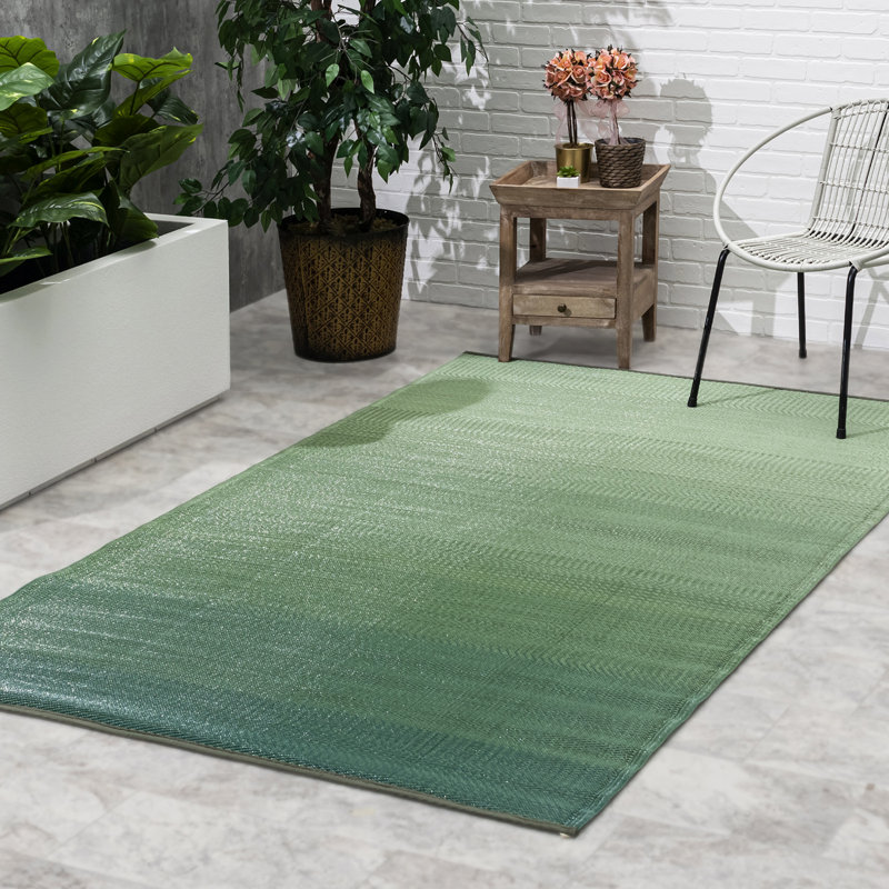 Ombre Stripe Modern Outdoor Rug - Waterproof, Crease-Free Fade Resistant, Reversible - Recycled Plastic - Patio Porch Balcony Deck Yard Garden - Big Sur Green