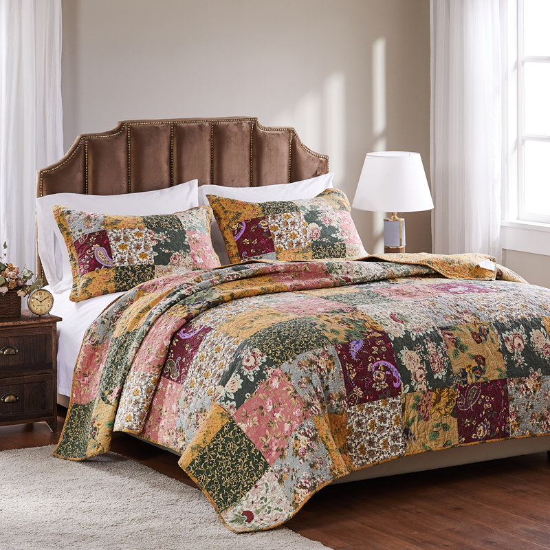 Ivory King Cotton Reversible Quilt Set