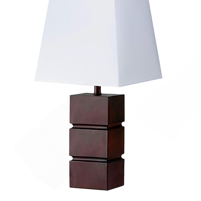 Lampe de table haute en polyrésine 27,5 po avec finition cerisier foncé, abat-jour en tissu blanc
