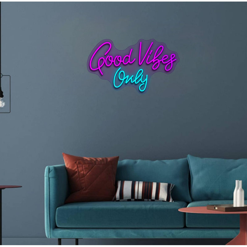 Enseigne néon Good Vibes Only - 25 po x 15 po
