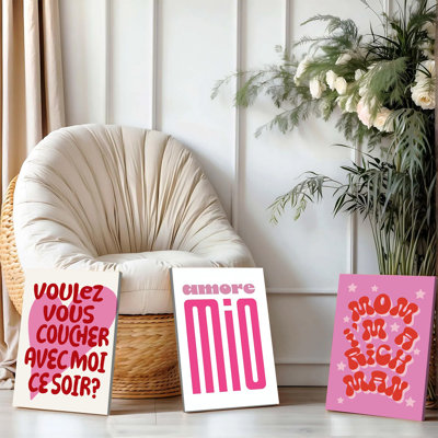 Ensemble de 3 affiches murales encadrées, décoration murale multilingue tendance avec typographie française, italienne et anglaise dans les tons roses et rouges, pour une décoration esthétique moderne dans le salon ou la chambre à coucher. Cadeau idéal pour les amateurs d'art.