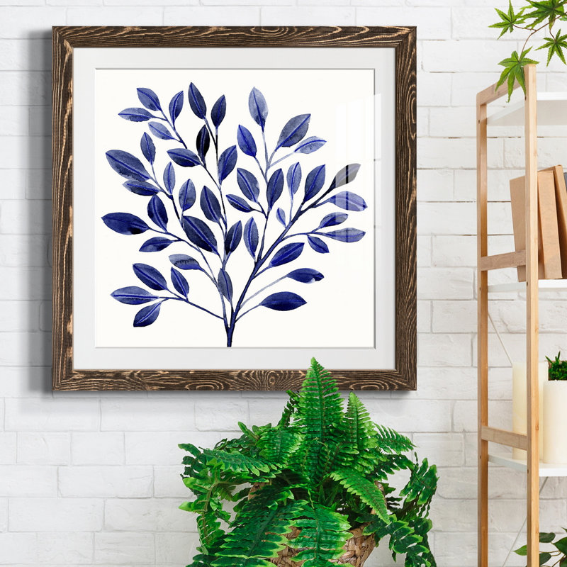 Impression encadrée «Deep Blue Branch I» - prête à être accrochée, H 26,5 po x l 26,5 po x P 1,5 po, Papier avec cadre noyer