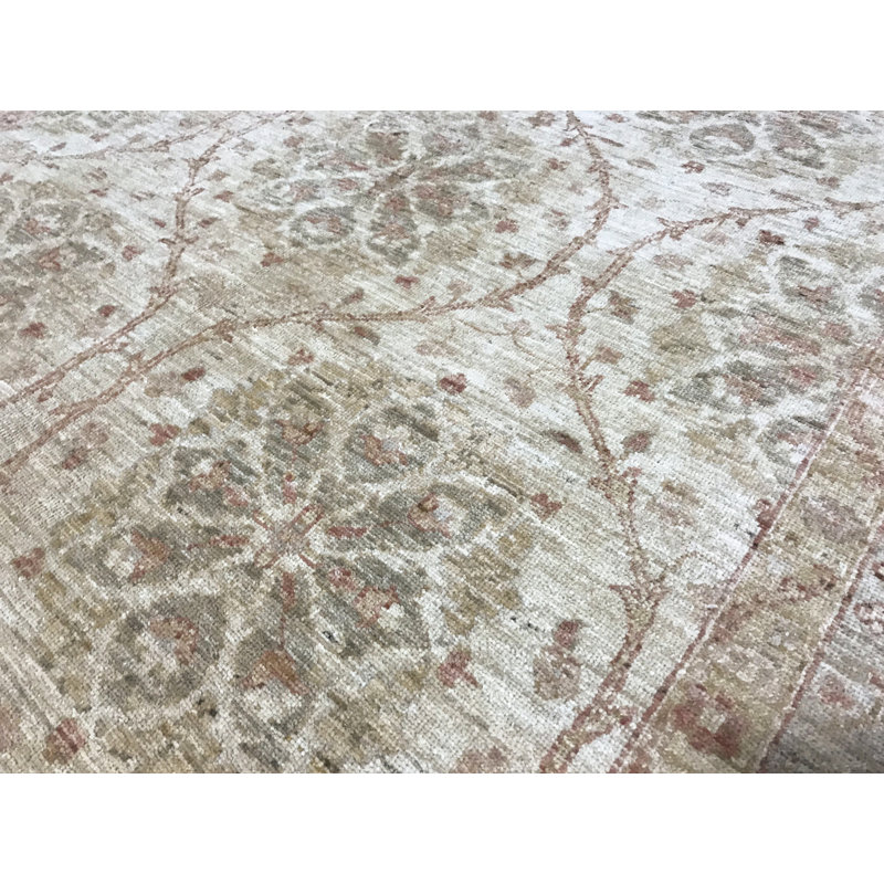 Hand-Knotted High-Quality Beige Area Rug