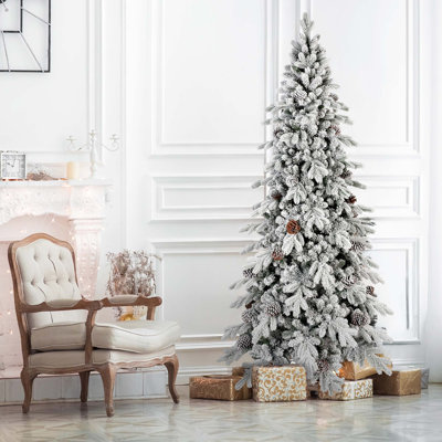 Arbre de Noël floqué à charnières en PE / PVC avec pommes de pin naturelles et support en métal stable