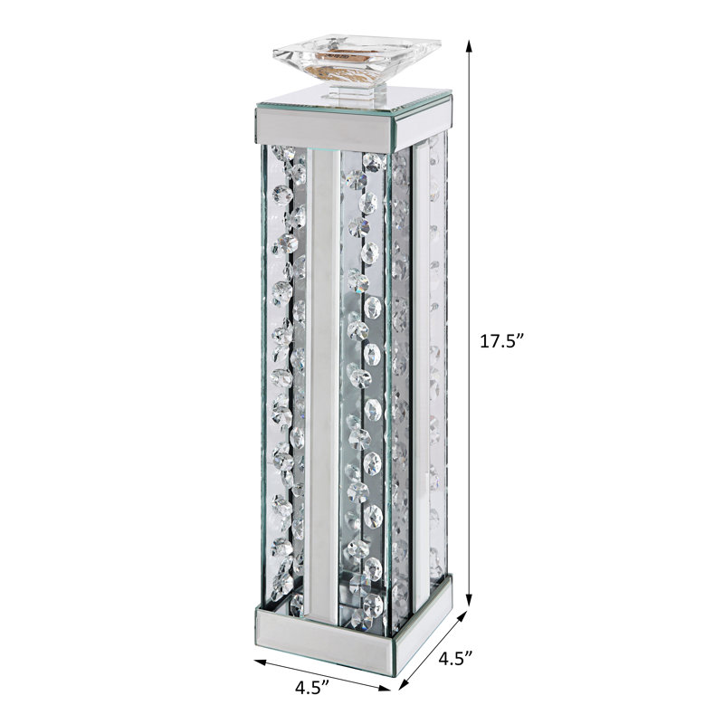Chandelles en bois et en verre, H 17,5 po x l 4,5 po x P 4,5 po