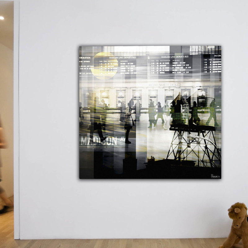« ny moving » par parvez taj,, reproduction de photo sur toile tendue, H 48 po x l 48 po