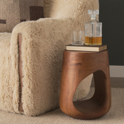 Table d'appoint sculptée Cove
