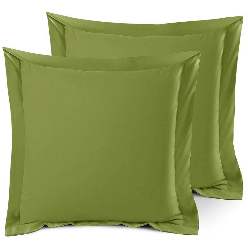 Polyester Bedding, Calla Green, 26" x 26"