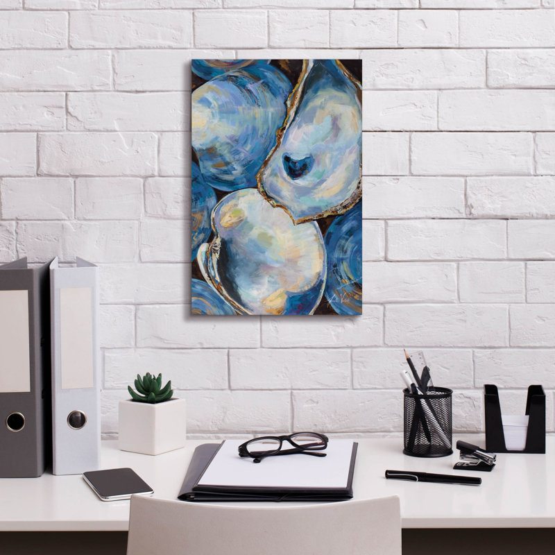 «Matununk Shells Light» par Jeanette Vertentes, art mural sur toile, H 18 po x l 12 po x P 0,75 po