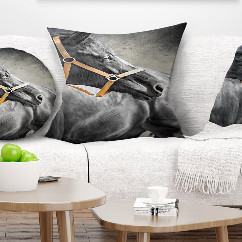 Cheval noir - coussin imprimé animal, 16 po x 1 po, Coussin décoratif