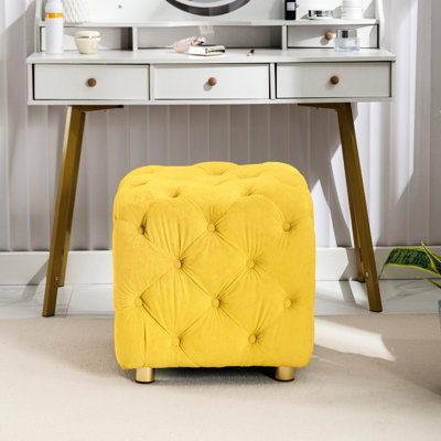 Repose-pieds avec rangement en velours jaune - garde vos articles organisés et accessibles uniques pour n'importe quelle pièce
