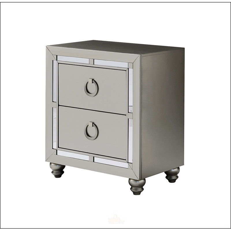 Table de chevet argentée Chloe Gemstone