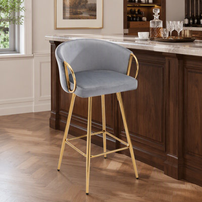 Ensemble de 2 tabourets de bar en velours de 30 pouces avec repose-pieds chromé et pieds dorés