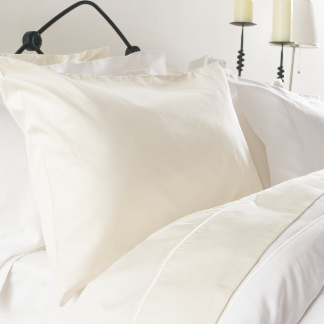 Plain Dye 400 TC Egyptian-Quality Cotton Oxford Pillowcase