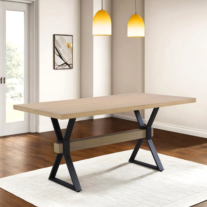 Table de salle à manger à pieds en X (frêne clair)