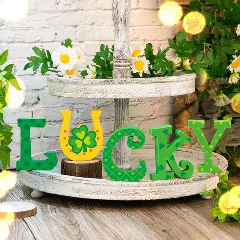 Décoration de lettre «chanceux» en bois de la Saint-Patrick - pièce maîtresse de table Shamrock 5 pièces pour la maison et le plateau à niveaux