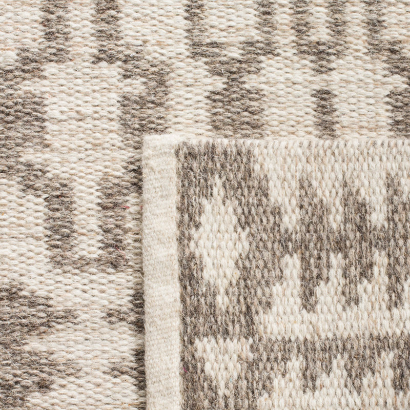 Bennett Hand Woven Wool/Cotton Geometric Rug in Ivory, Rectangle 4' x 6'