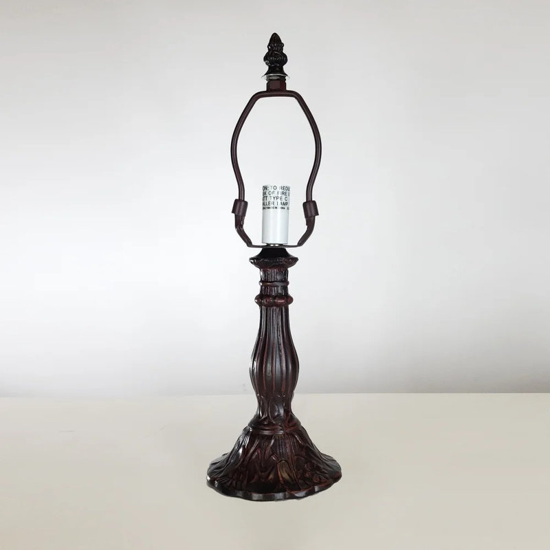 Lampe sur pied en métal Scofield